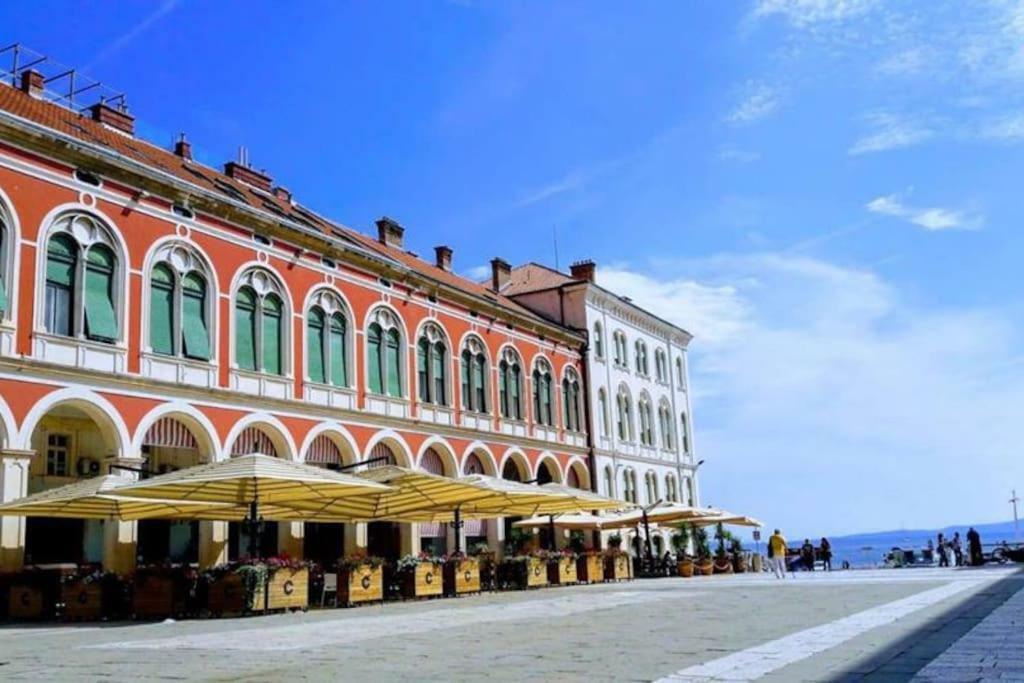 Mama'S And Papa'S Luxury Rooms Сплит Екстериор снимка